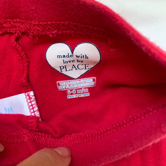 Children’s Place Santa Pajamas 6-9 month - Christmas - Picture 3 of 8